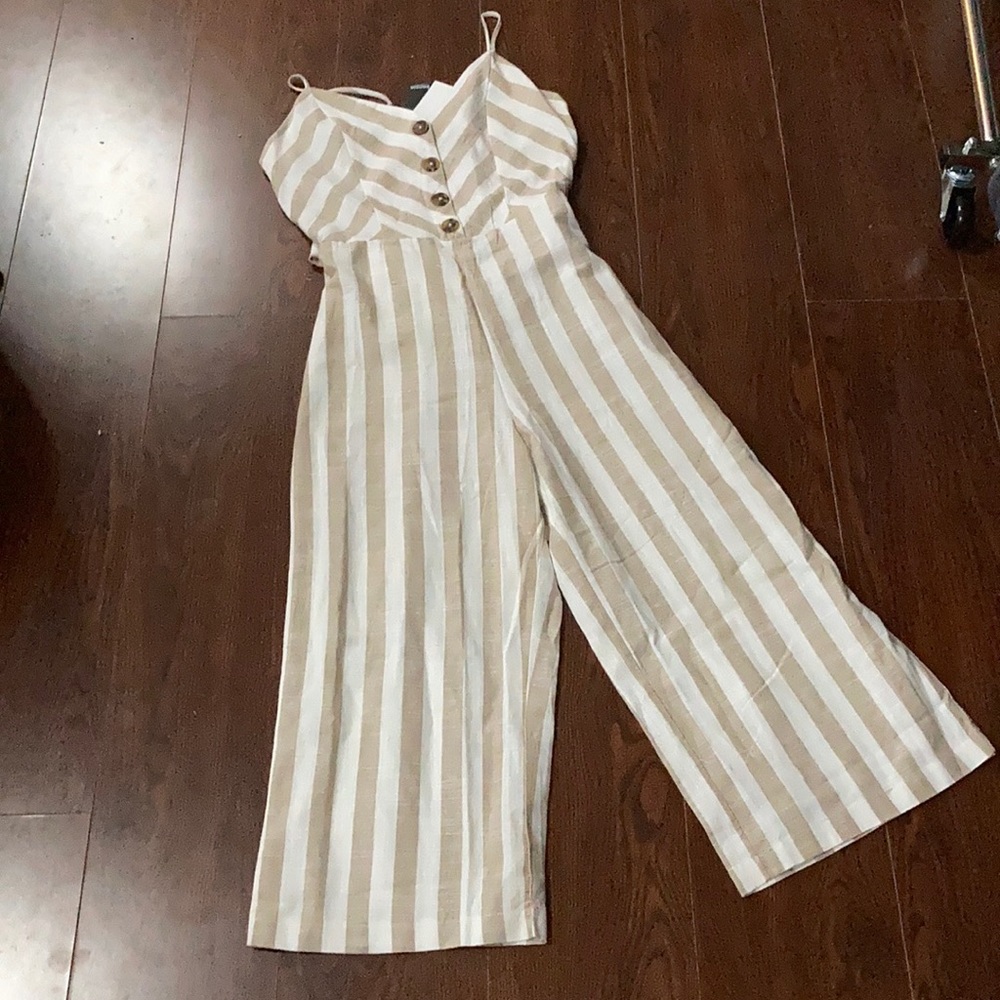 Mid calf romper size m NWT
